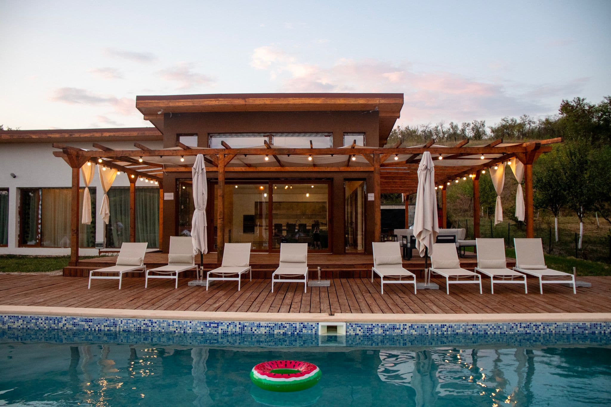 Exterior - pool1