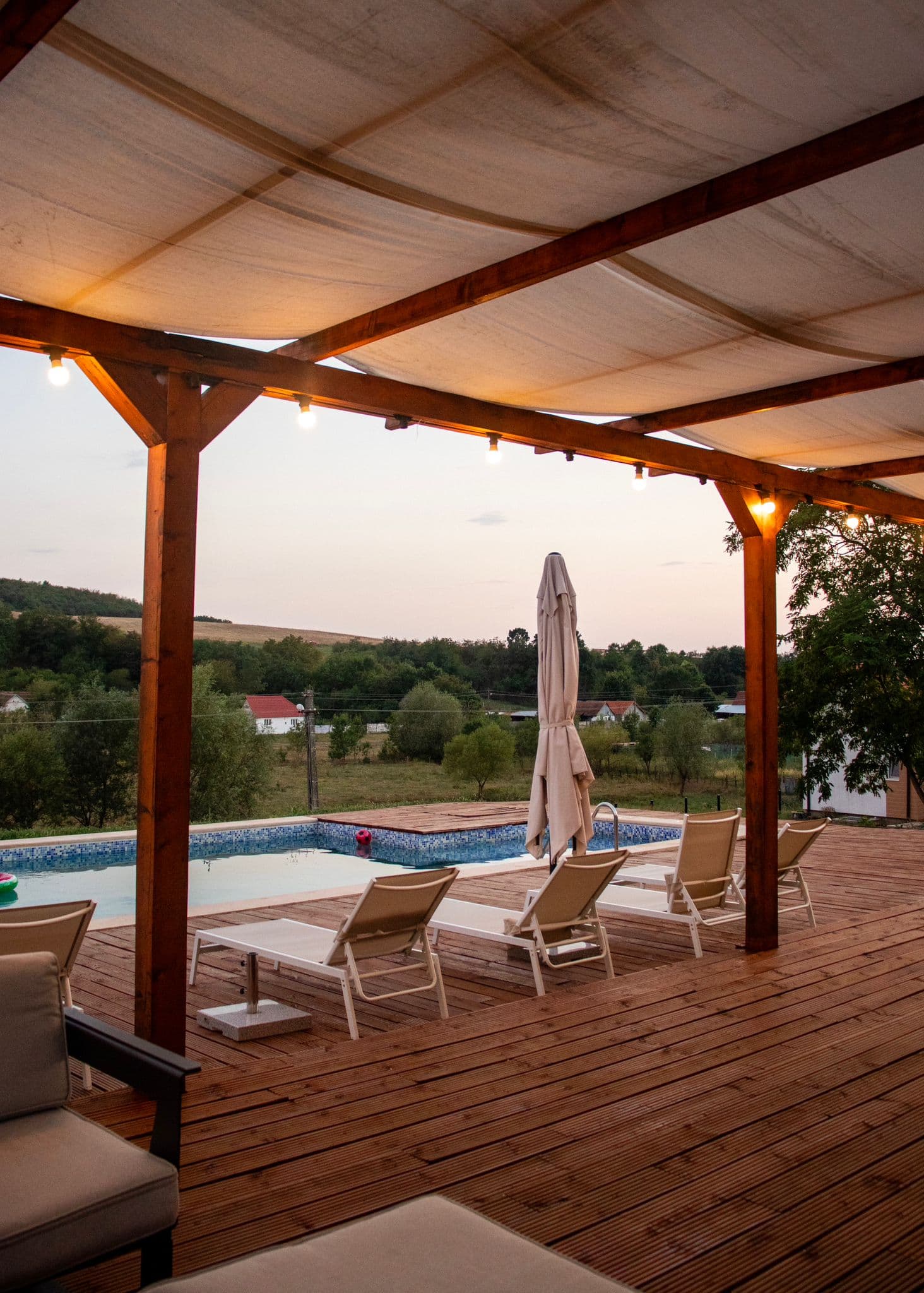 Exterior - pool2